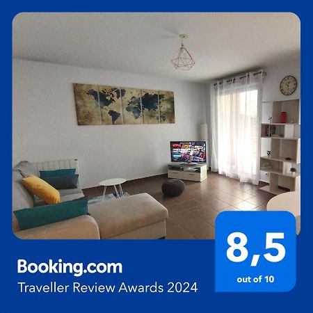 Appartement Avec Jardin Et Terrasse Pres De Paris Mantes-la-Jolie Luaran gambar