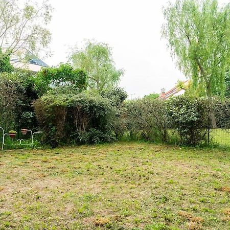 Appartement Avec Jardin Et Terrasse Pres De Paris Mantes-la-Jolie Luaran gambar