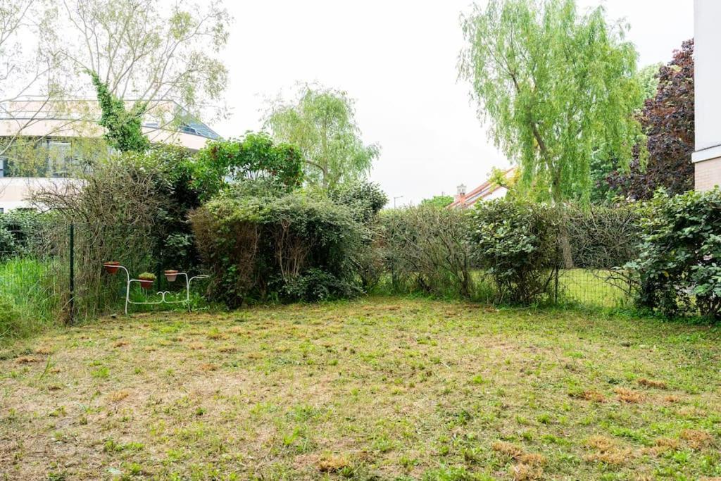 Appartement Avec Jardin Et Terrasse Pres De Paris Mantes-la-Jolie Luaran gambar