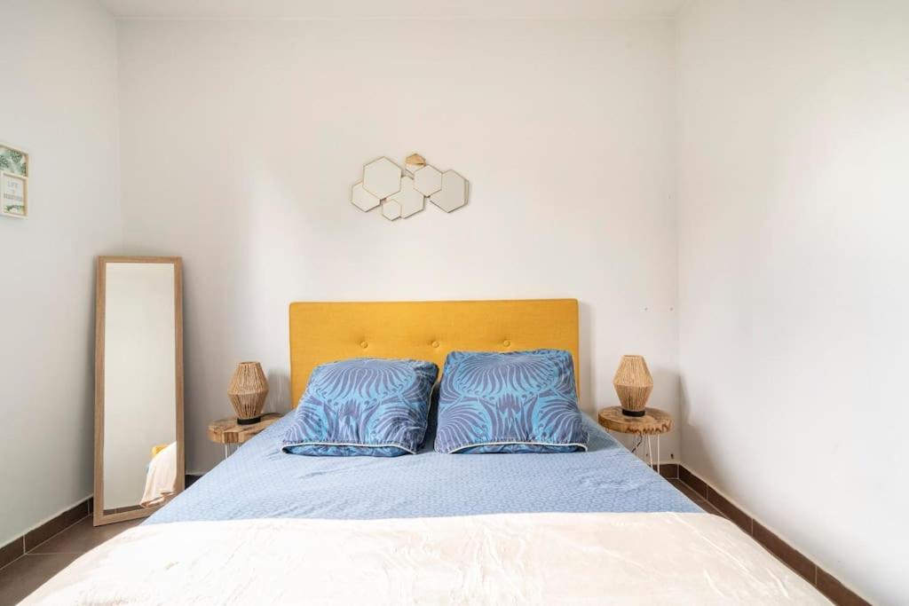 Appartement Avec Jardin Et Terrasse Pres De Paris Mantes-la-Jolie Luaran gambar